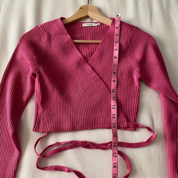 NWT Lulu’s Pink Ribbed Knit Wrapped Waist Crop Top - Picture 5 of 12
